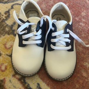 Footmates saddle shoes